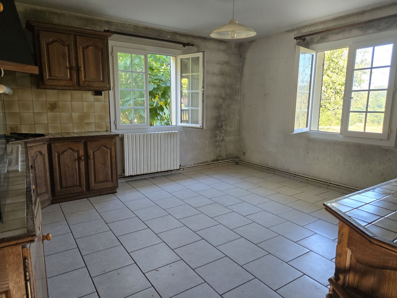 Vue 5 de Maison Périgourdine avec dépendance sur terrain de 5ha85