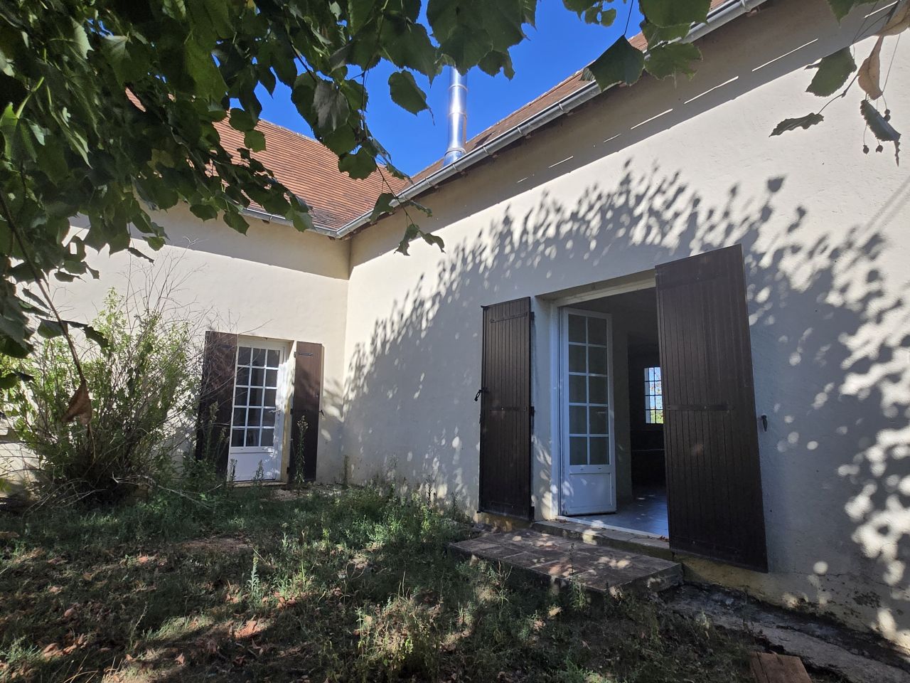 Vue 12 de Maison Périgourdine avec dépendance sur terrain de 5ha85