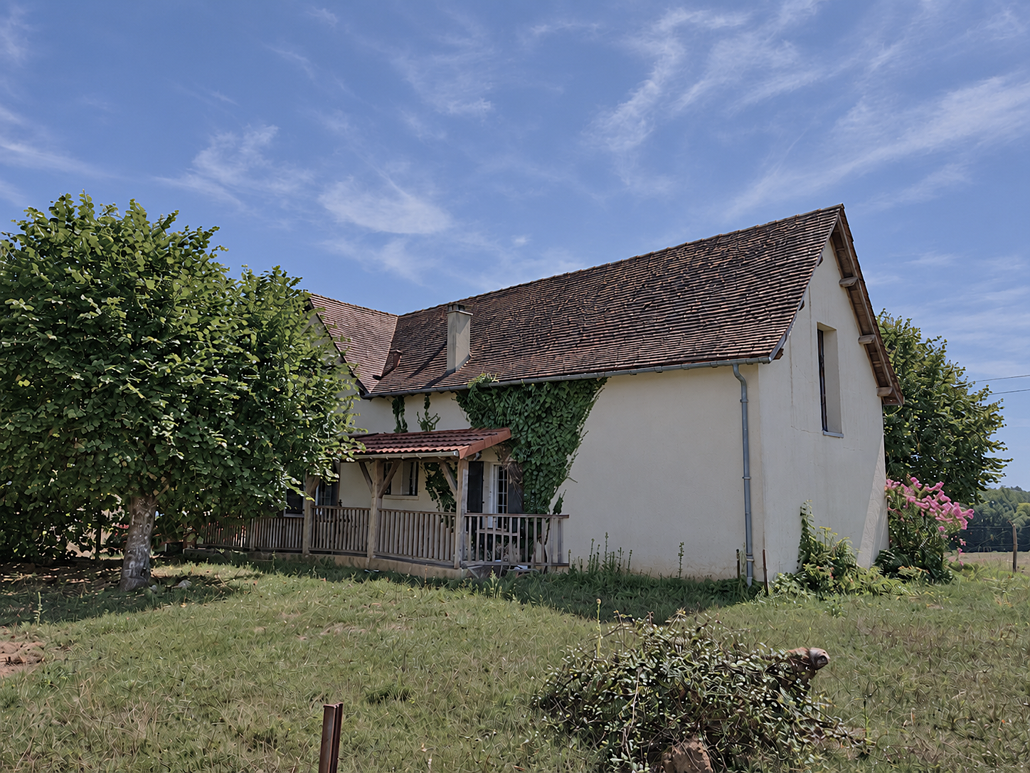 Maison Périgourdine avec dépendance sur terrain de 5ha85