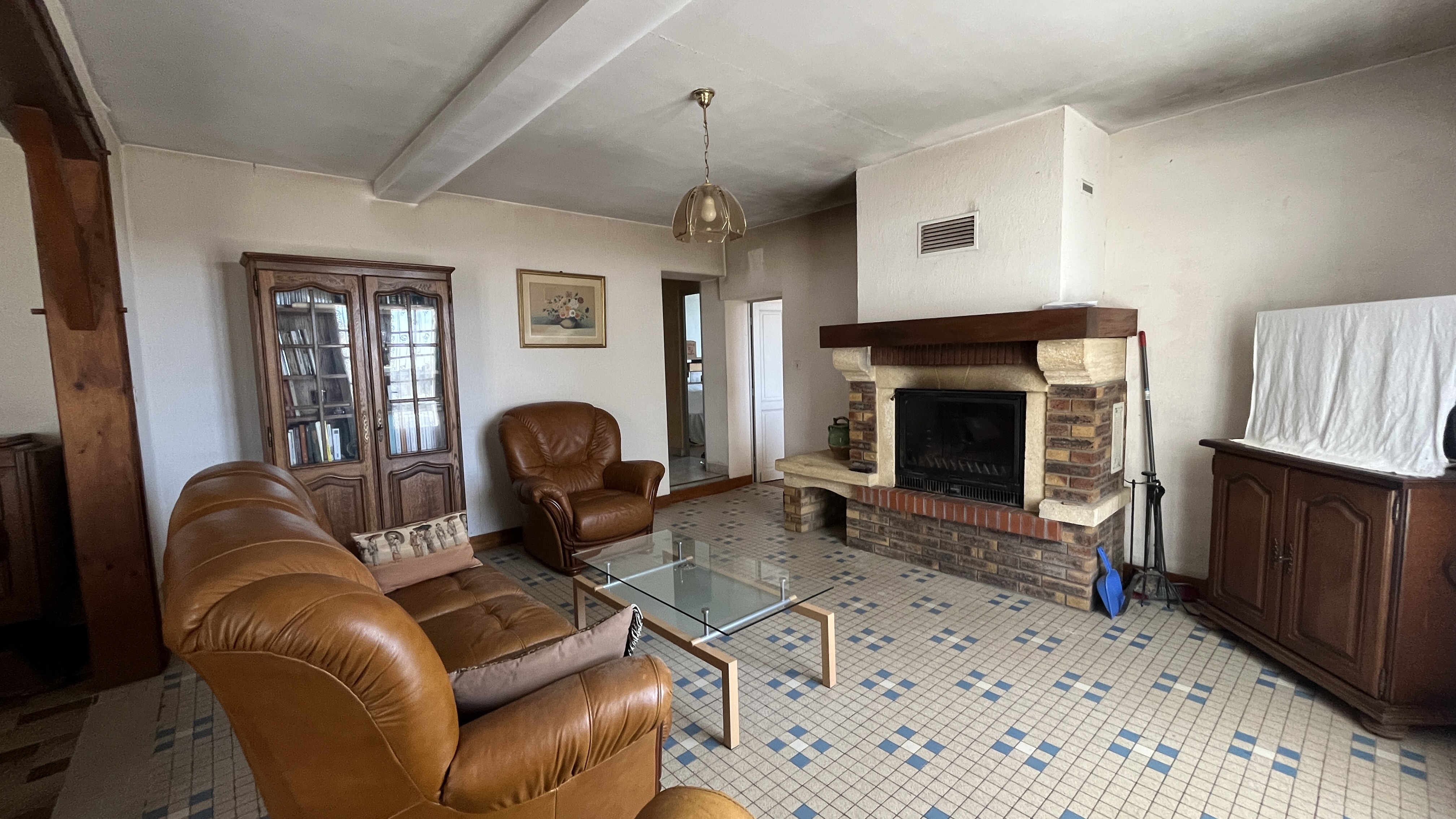 Vue 4 de Ancienne ferme sur 5ha91
