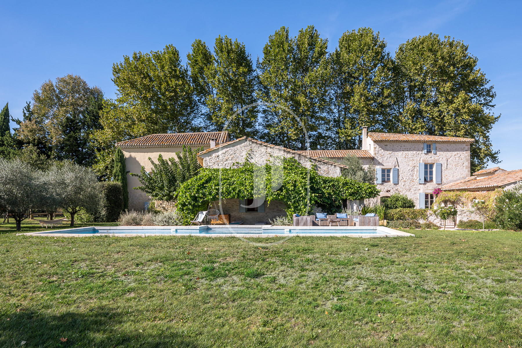 Vue 12 de Domaine équestre aménagé avec mas provençal