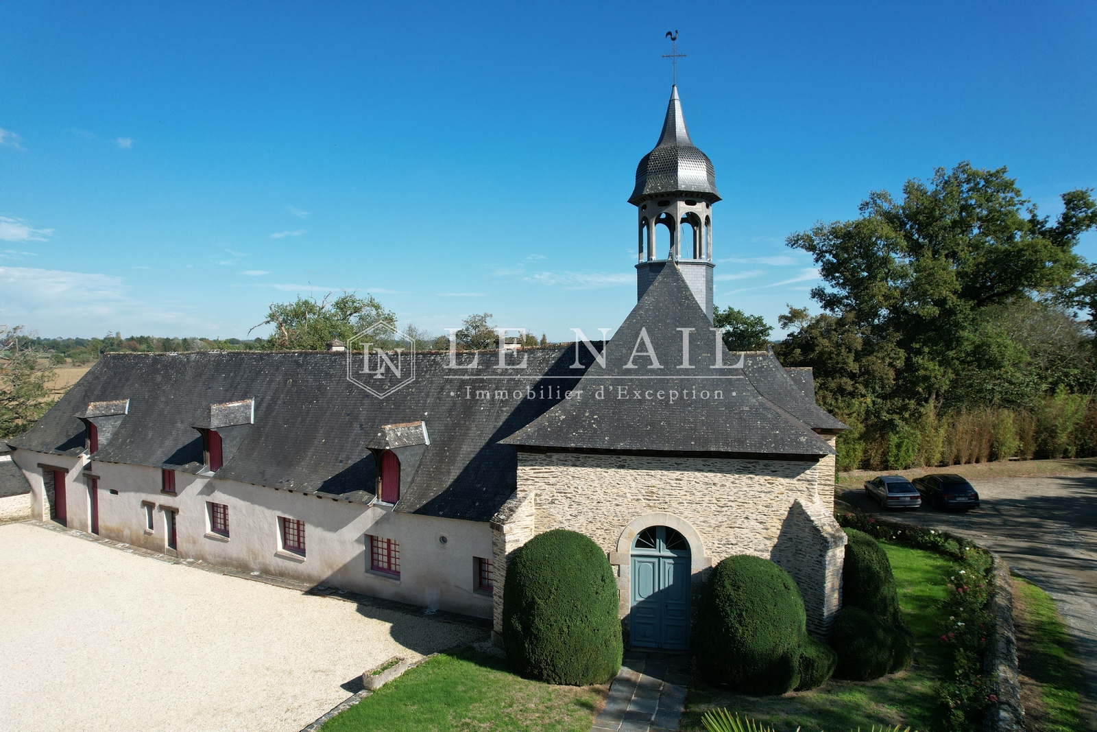 Vue 13 de Entre Rennes et Vitré, manoir du XVIIIe siècle, sa chapelle et son domaine équestre de 12 hectares