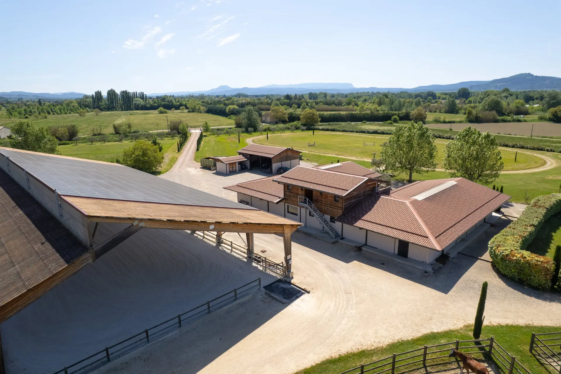 Vue 2 de Ecurie haut de gamme